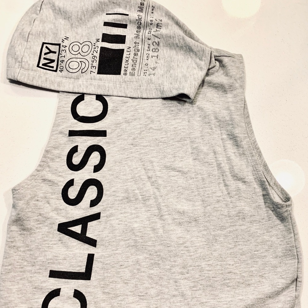 “Classic” Sleeveless hoodie